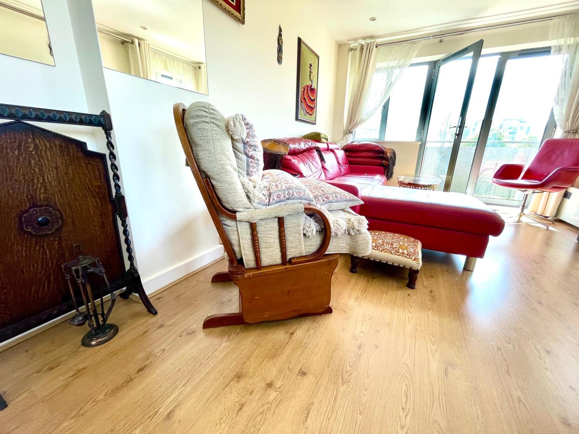 Luxury 2 Bedroom Apartment- Lake View - Free Parking - Wembley Stadium 5Km Лондон Экстерьер фото