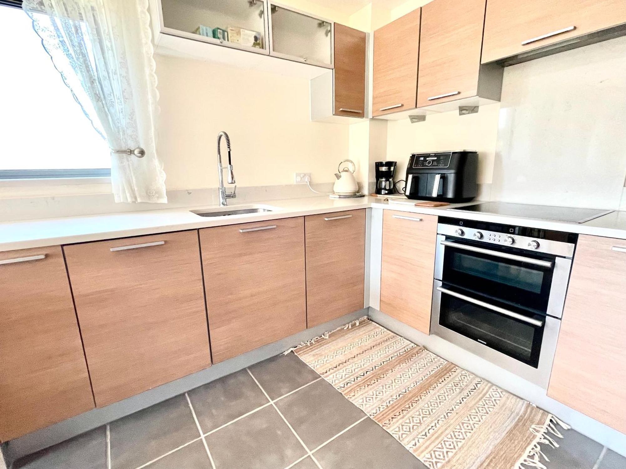 Luxury 2 Bedroom Apartment- Lake View - Free Parking - Wembley Stadium 5Km Лондон Экстерьер фото
